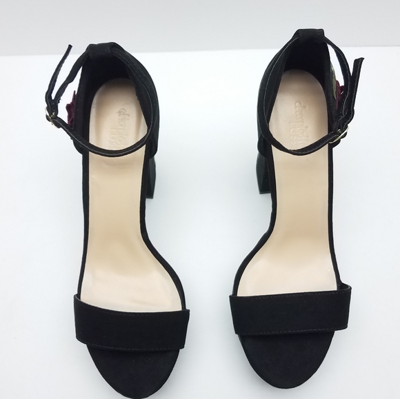 Charlotte Russe Platform Embroidered floral heels - Picture 4 of 8